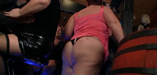  Chubby party girls have fun in the bbw bar